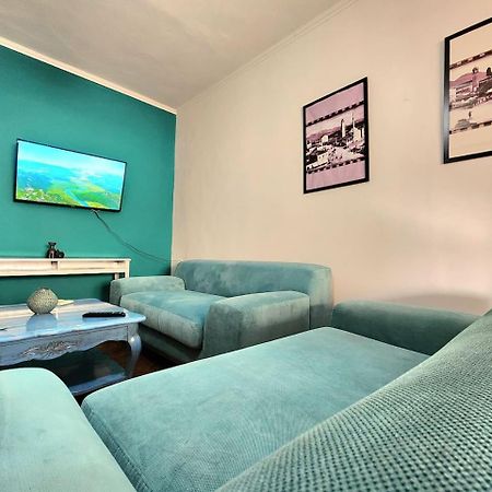 Turqoise Flat In City Center With 24H Self Check In 地拉那 外观 照片