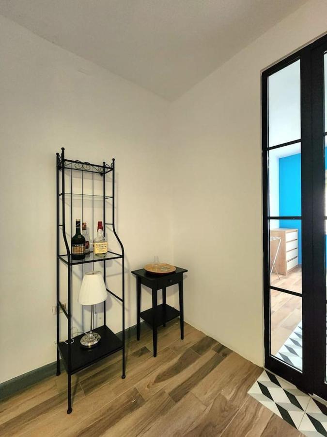Turqoise Flat In City Center With 24H Self Check In 地拉那 外观 照片