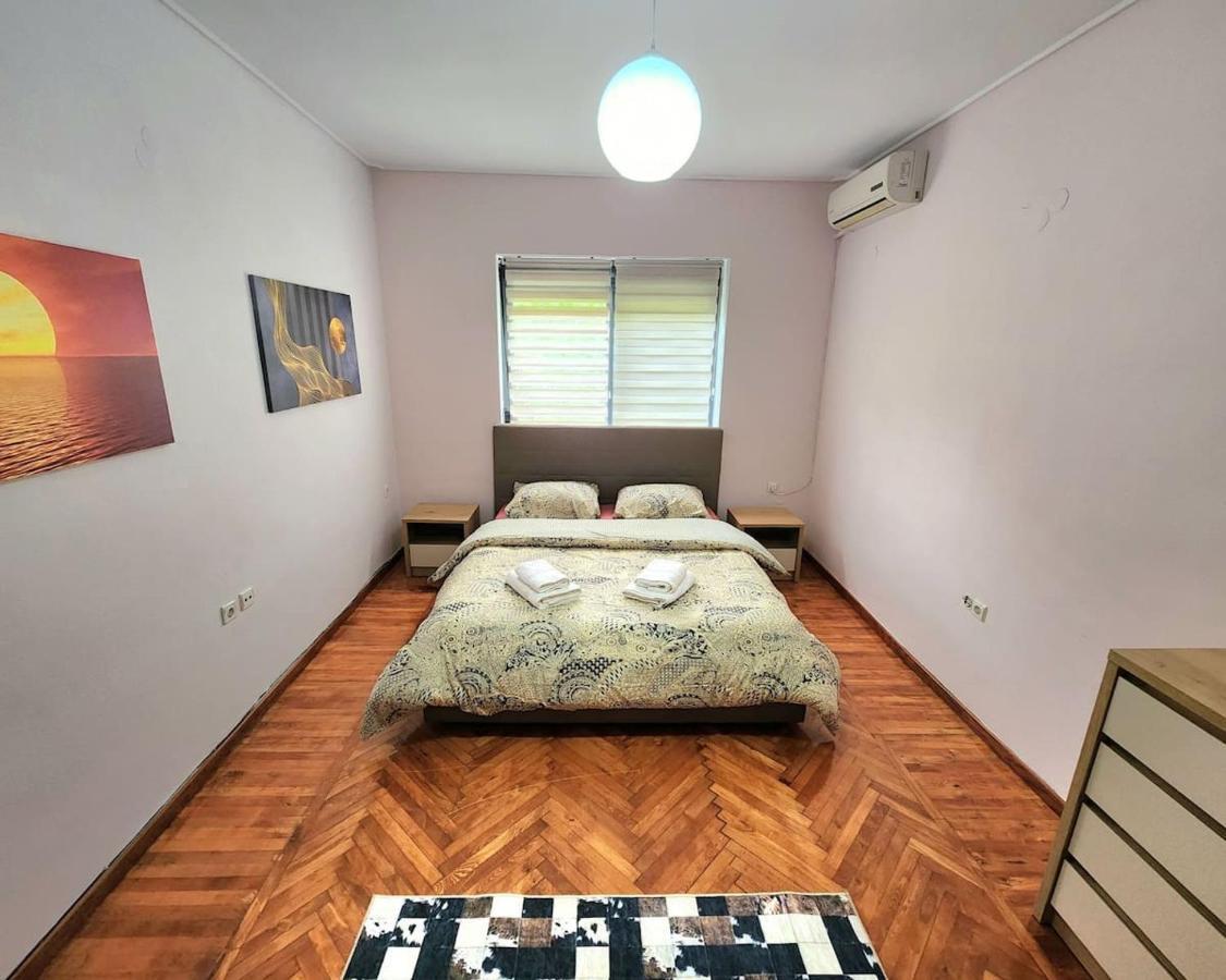 Turqoise Flat In City Center With 24H Self Check In 地拉那 外观 照片