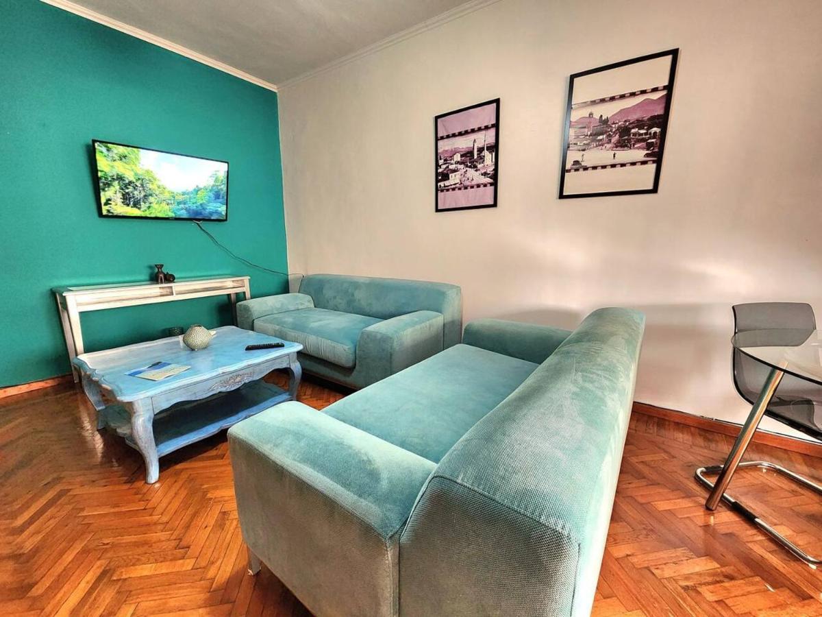 Turqoise Flat In City Center With 24H Self Check In 地拉那 外观 照片