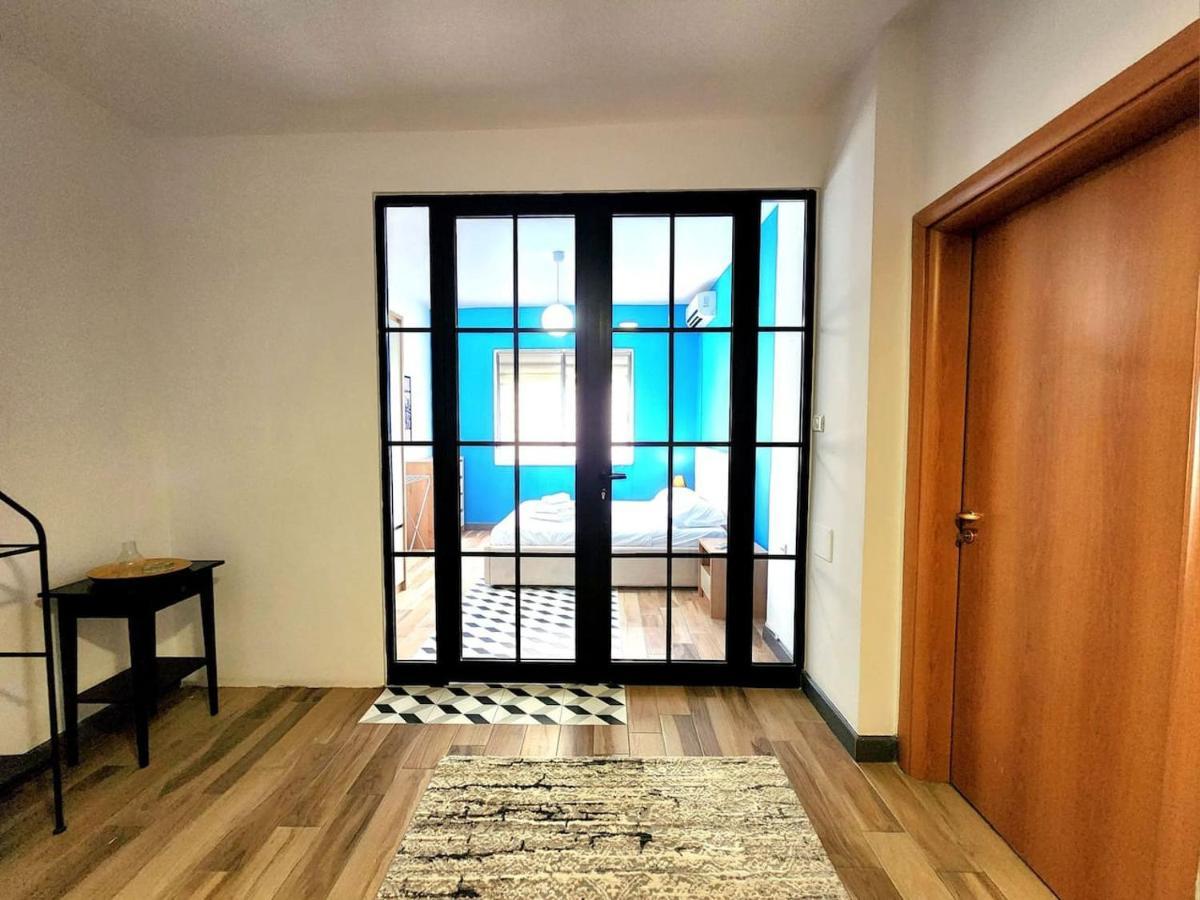 Turqoise Flat In City Center With 24H Self Check In 地拉那 外观 照片