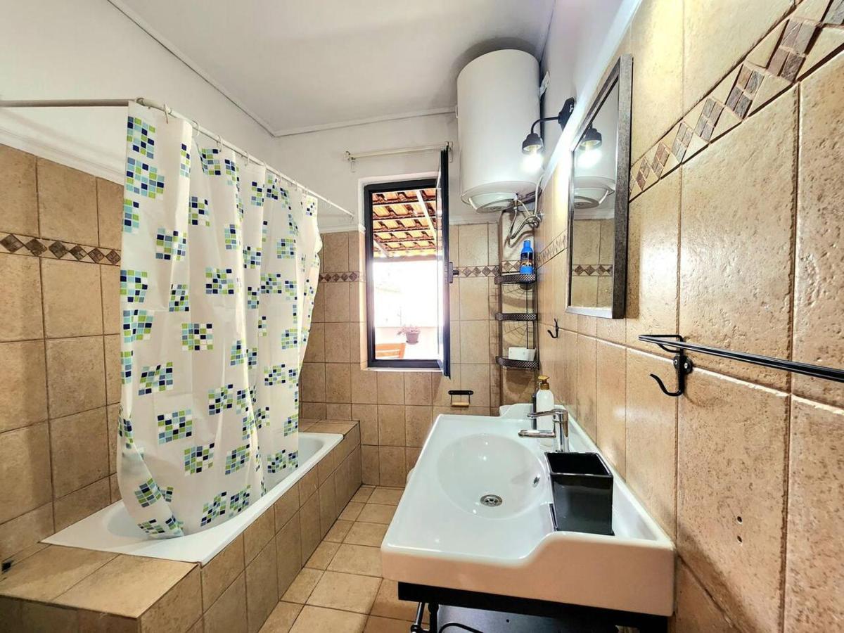 Turqoise Flat In City Center With 24H Self Check In 地拉那 外观 照片